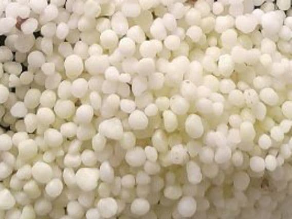 Močovina granulovaná stabilizovaná (otevřený původ)
